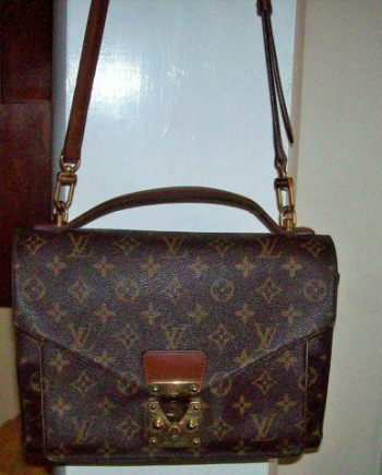 Authentic Louis Vuitton Handbag for sale in Tarpon Springs, Florida