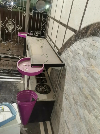 عربية زلابيا جديده لم تستعمل تقريبا