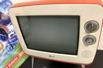 LG Retro Classic TV تلفزيون ال جي ريترو الكلاسيكي