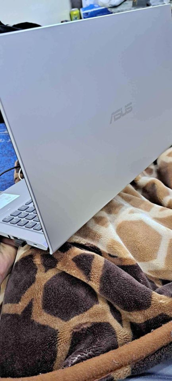 ASUS Core I3 11th Generation