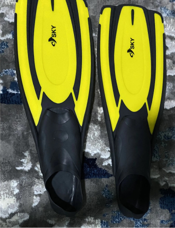 زعانف أستعمال خفيف مقاس 40-41 للبيع.