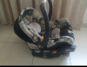 كون اطفال شيكو براند . kids car seat