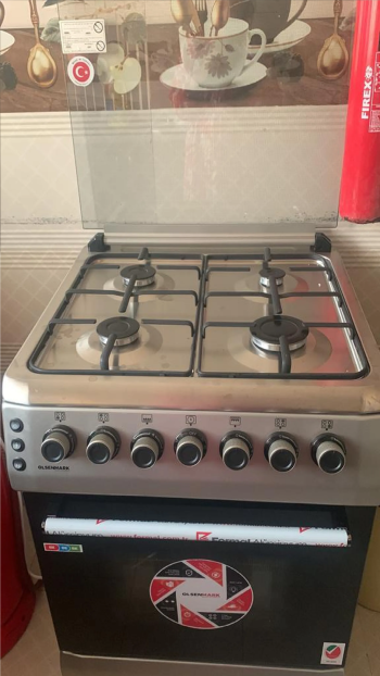 فرن للبيع مع اسطوانت غاز مجانيه ضمان 6 شهور