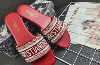 نعال بناتي مريح