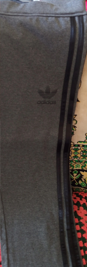 بناطلين تركي نسائي بسعر عرض في محلنا الرياضي