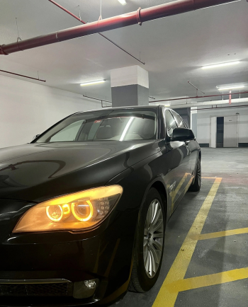 BMW 740i Summit Edition