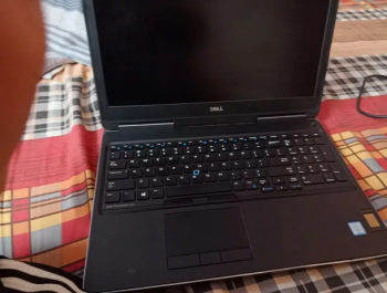{URGENT SALE} DELL PRECISION 7510 with gpu