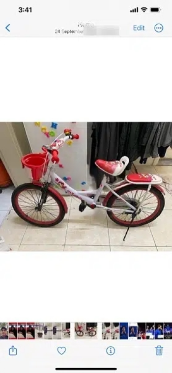 Girls Bi Cycle from Hussain toys condition very good new