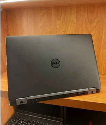 Dell presision 15.6 FHD Touch GPU 2g Amd I7HQ