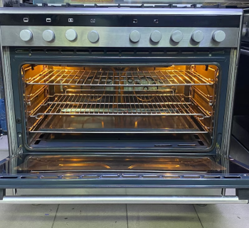 Siemens 5 burner gass cooker good working excelent