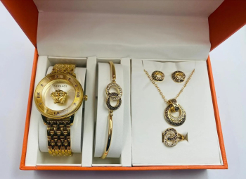 بوكس اسكسوار وساعة