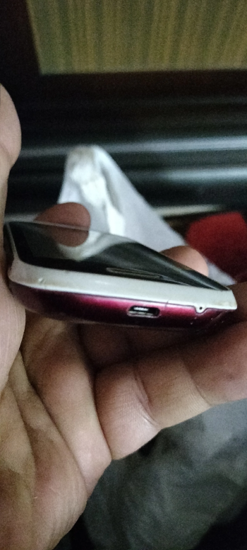 سامسونج 4جيجا انتوريد شاشه 4بوصه