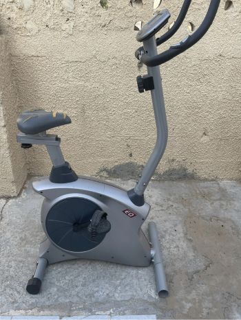 جهاز دراجة هوائية رياضي