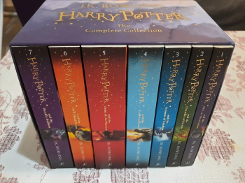 Harry Potter Books - complete set - 7 books