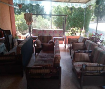 غرفة جلوس مستعملة