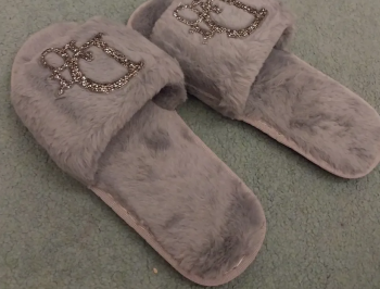 Dior slipper best quality slipper in best brand new condition