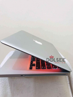 Macbook pro core i5 Big discount