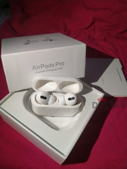 Airpods pro with magsafe charging case