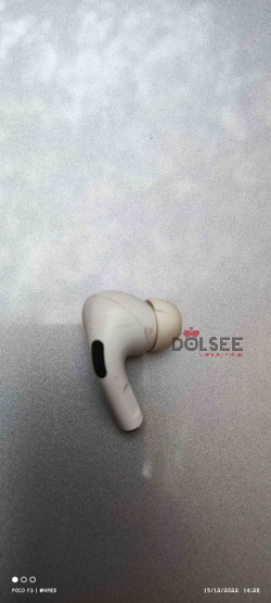 air pods pro original reght said only