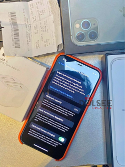 iPhone 11 Pro 256 gb Very clean device and nothing is changed