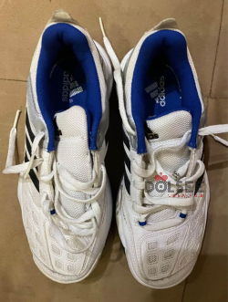 Adidas’s boys shoes NEW from Denmark size 33