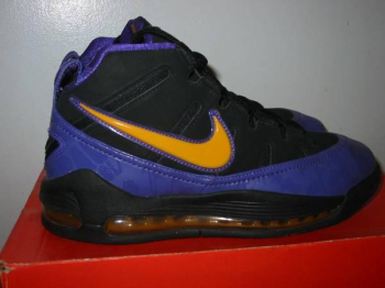 MENS SIZE 9.5___Nike Power Max HOH PE House of HOOPS for sale in Columbia, South Carolina