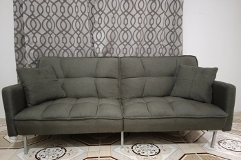 كنبه بحالة ممتازة للبيع 300 درهم