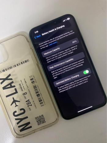 iPhone 11 (Read Description)