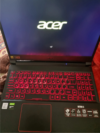 لابتوب ايسر غيمينغ ذاكرة 1256 رام 8 كرت شاشة 4 مع الشاحن الاصلي بطارية 93 بالميةAcer Gaming l