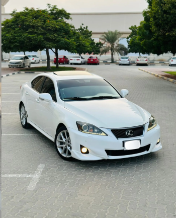 LEXUS IS 300 GCC (2011)