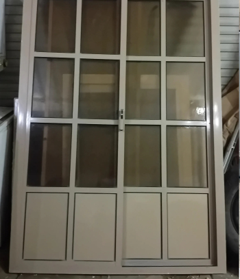 باب سحاب 200 ×140 وابواب اخرى ومكيفات وثلاجه وغسالات وغيرها