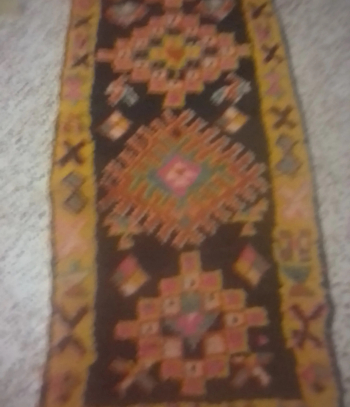 زربية قديمة تقليدية أكثر من سبعين سنة