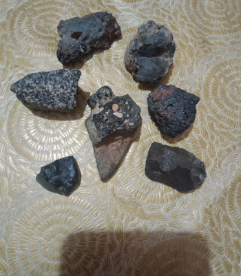 نيازك للبيع