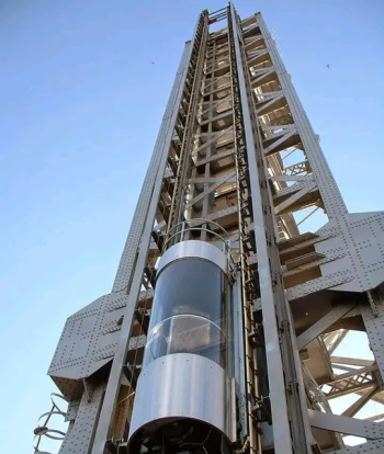 technicien ascenseur تقني مصاعد كهربائية خبرة 6 سنوات