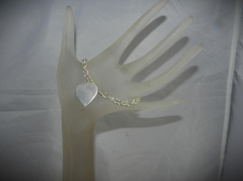 Valentines special! Estate Italian Link Sterling Silver Chain Bracelet with dangling heart charm -925 Vintage Jewelry