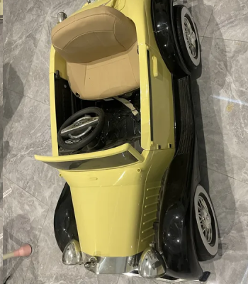 Children electronic car with remote control