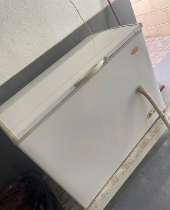 ثلاجه للبيع