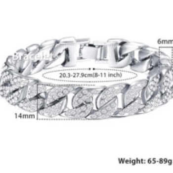 Get the Ultimate Miami Look with the Cuban Chain Bracelet for Men in Gold and Silver!