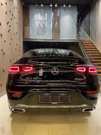 Mercedes Glc300e 2023 AMT