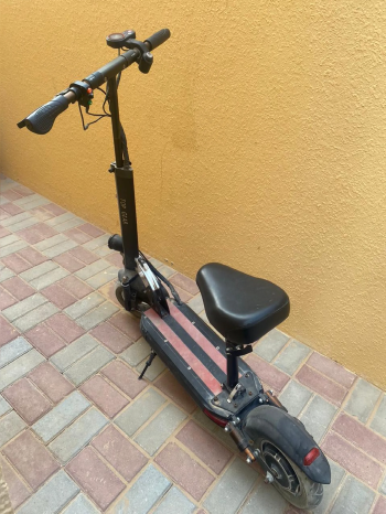 للبيع سكوتر