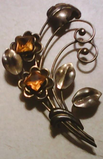 BLOUSE/LAPEL/SCRUNCHY~PIN