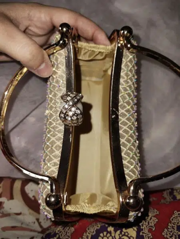 brand new Lehnga with bangles and clutch