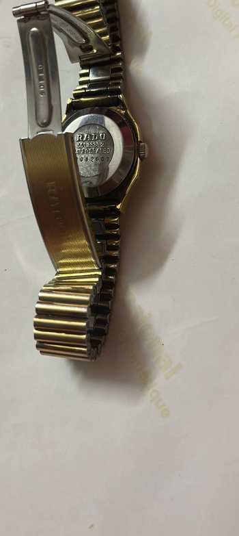 ساعة رادو الذهبي اتوماتيك