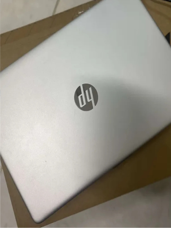 hp CORE i5-7200U RAM 8GB HDD: 256 GB WIN 10 PRO