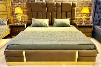 Double bed/Poshish bed/bed set/bed/furniture