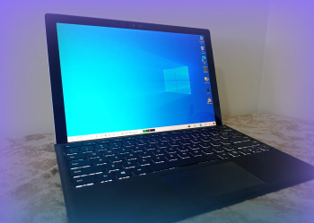 لابتوب مايكروسوفت سورفيس للبيع مستعمل نظيف جدا