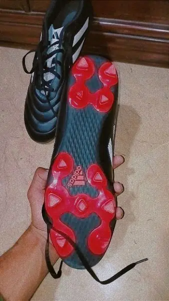 Adidas SGC 753002 Genuine studs