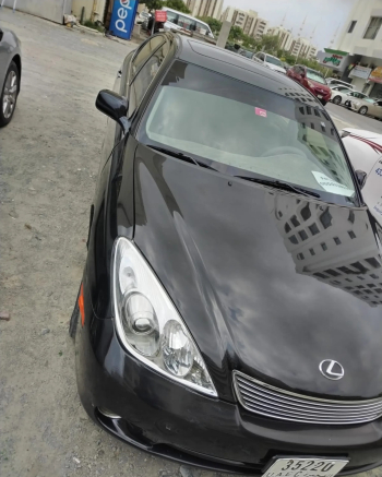 سياره لكزس للبيع