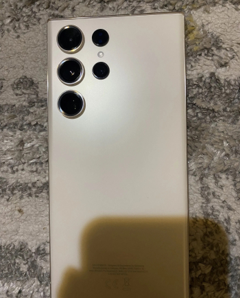 I have the best deal to phone one galaxy S 23 both of the phones 4000 Galaxy 23 ultra/ iPhone 11