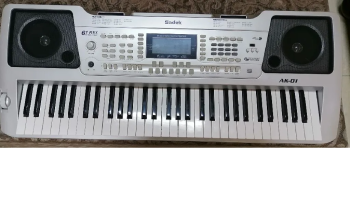 آلات موسيقية للبيع في العين الإمارات